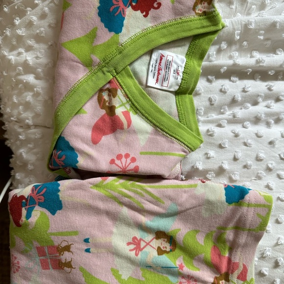 Two pairs of Hanna Anderson girls long sleeve pajamas. Size 8. - Picture 2 of 4